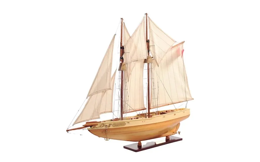 obrazek 1 Wyjątkowy drewniany model żaglówki „Bluenose II”