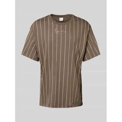 Zdjęcie T-shirt z wyhaftowanym logo