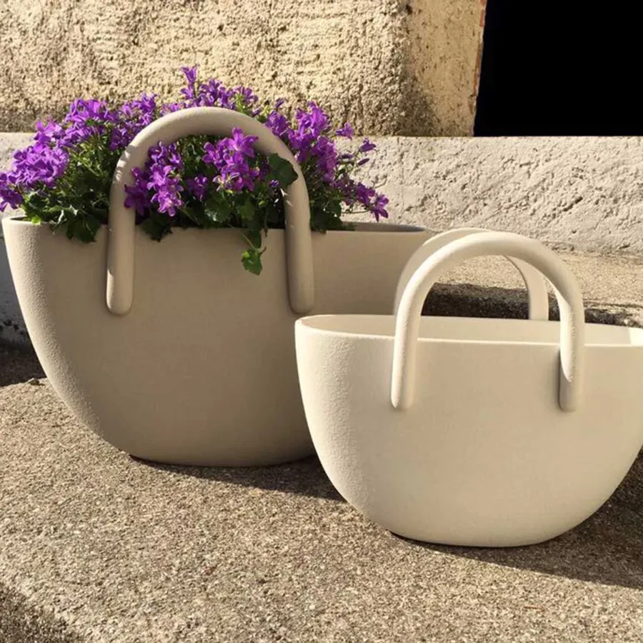 obrazek 15 Unikalny wazon ceramiczny w kształcie torby