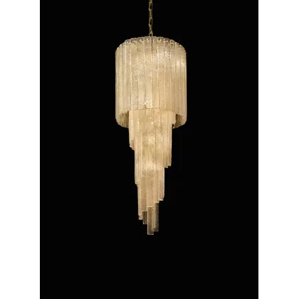 Zdjęcie Piękny szklany żyrandol od włoskiego producenta