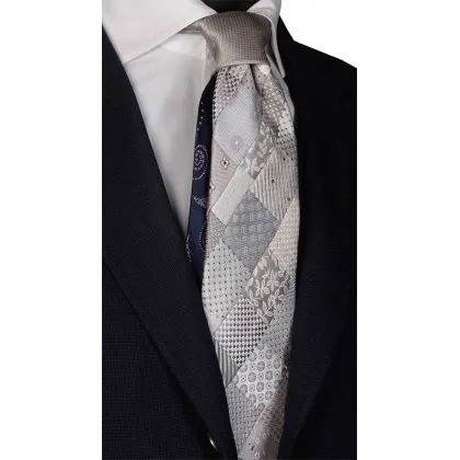 Zdjęcie Piękny, patchworkowy krawat z jedwabiu dla mężczyzn