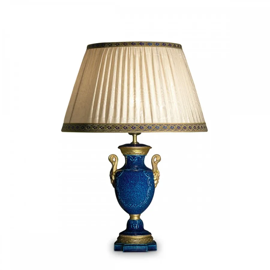 obrazek 1 Klasyczna lampa stołowa H.32xL.15xP.13 cm