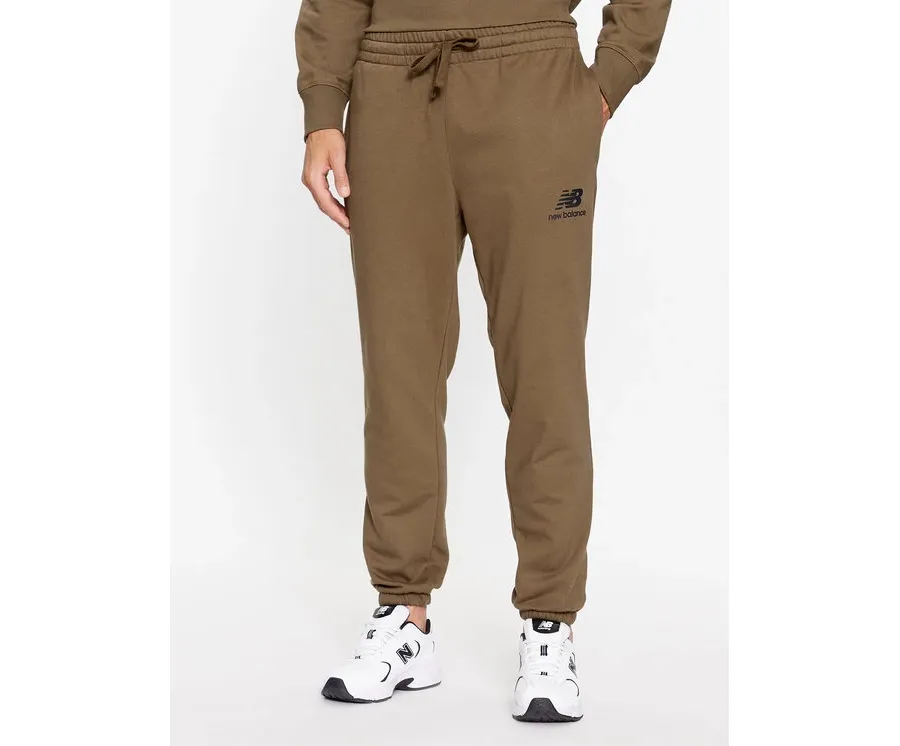 obrazek 1 New Balance Spodnie dresowe Essentials Stacked Logo French Terry Sweatpant MP31539 Brązowy Regular Fit