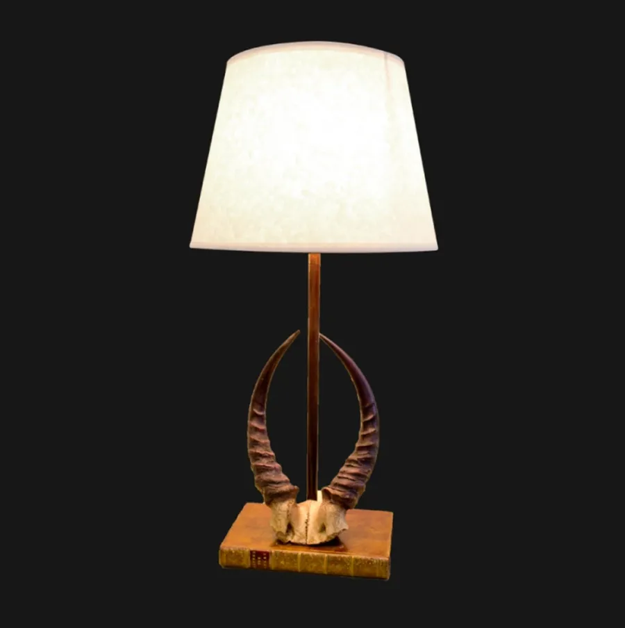picture 1 Luxurious lamp with tiger figure