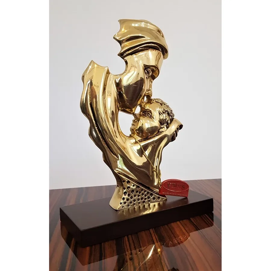 obrazek 6 Piękna figura matki