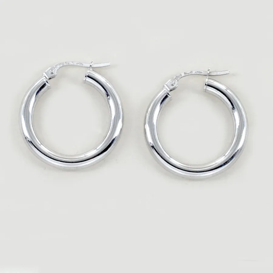 obrazek 4 Klasyczne okrągłe kolczyki z białego złota (22 mm)