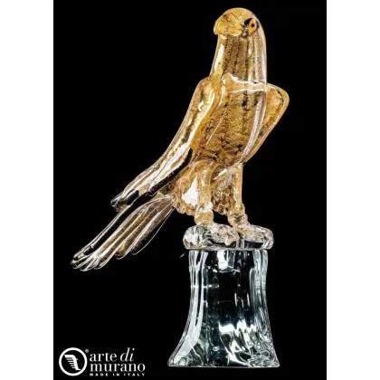 Zdjęcie Zjawiskowy złoty sokół wykonany ze szkła Murano