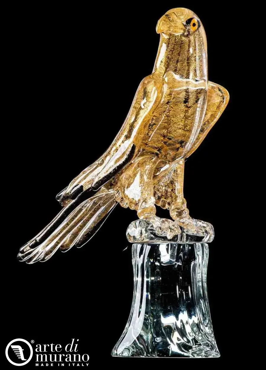 obrazek 1 Zjawiskowy złoty sokół wykonany ze szkła Murano