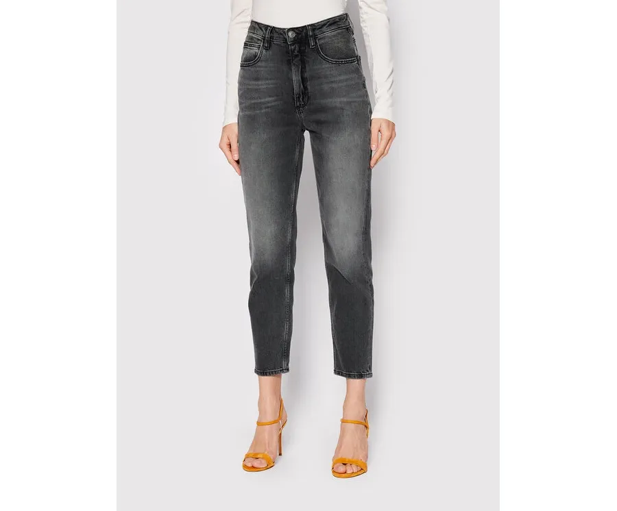 obrazek 1 Guess Jeansy W2YA21 D4QD2 Szary Mom Fit