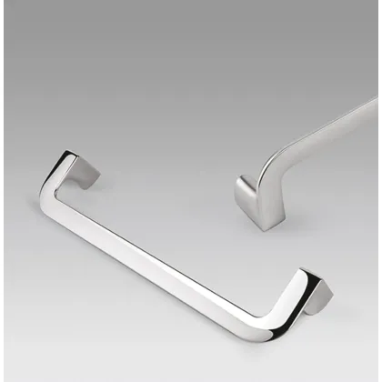 Zdjęcie Uchwyt meblowy Five z mosiądzu