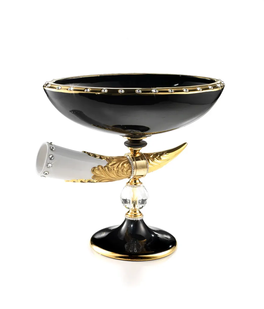 picture 1 Astonishing black flowerpot with crystals