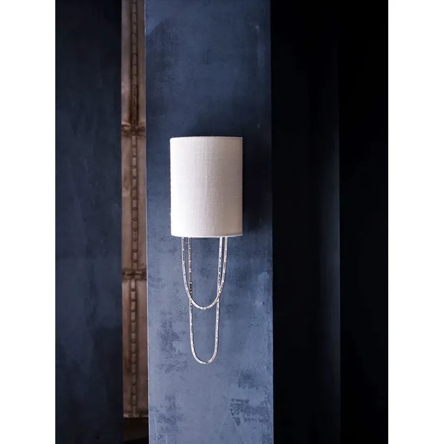 obrazek 4 Elegancka mała lampa ścienna projektu marki Porta Romana