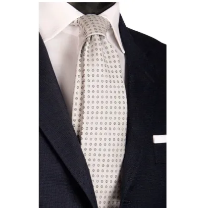 Zdjęcie Biały jedwabny krawat ceremonialny