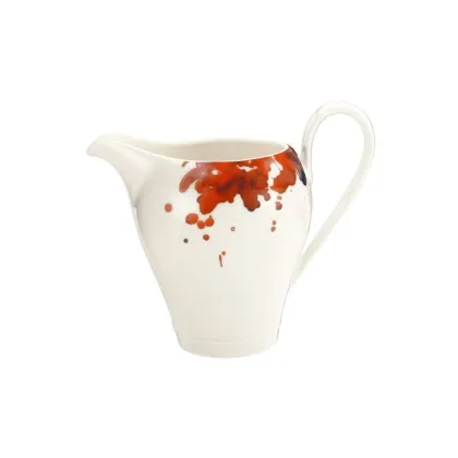 Picture Cream porcelain cream jug decorated with a geranium flower motif from Germany – Tettau