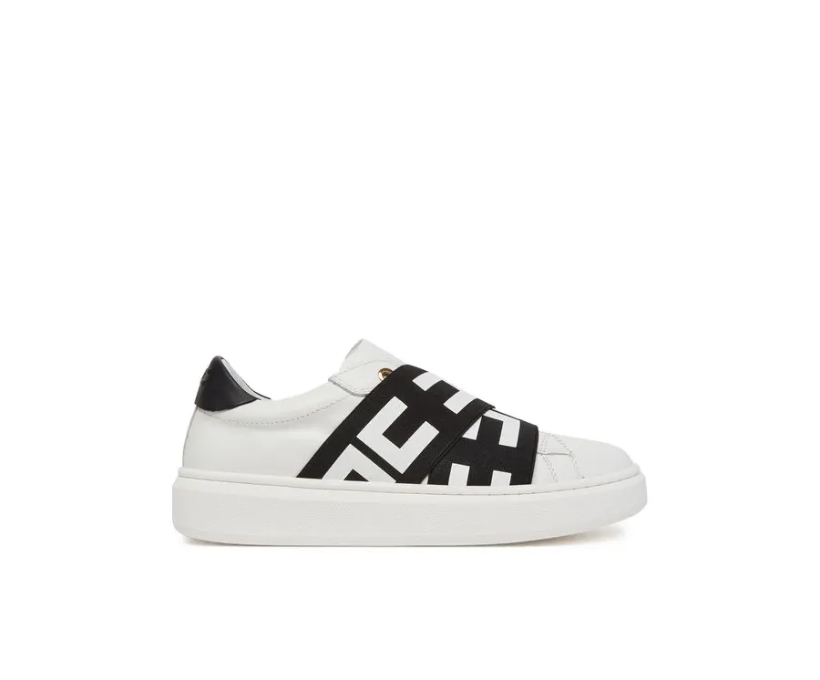 obrazek 1 Elisabetta Franchi Sneakersy F4-A9E-0230 Biały