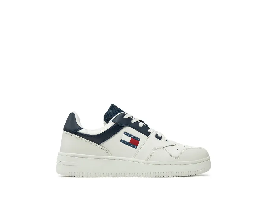 obrazek 1 Tommy Jeans Sneakersy Tjm Retro Basket Ess EM0EM01395 Biały