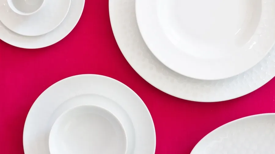 obrazek 3 Piękna klasyczna porcelana na stół dla 12 osób - Porcel