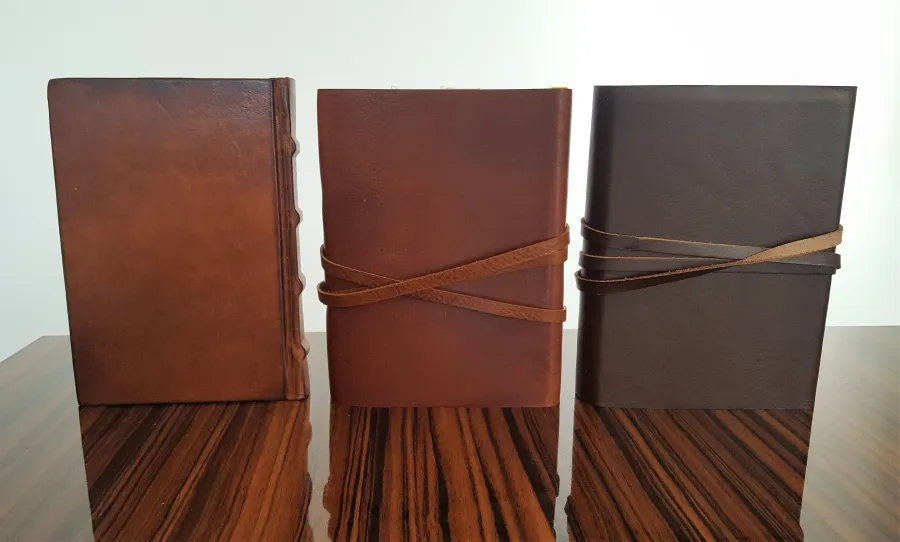 picture 3 Brown leather notebook