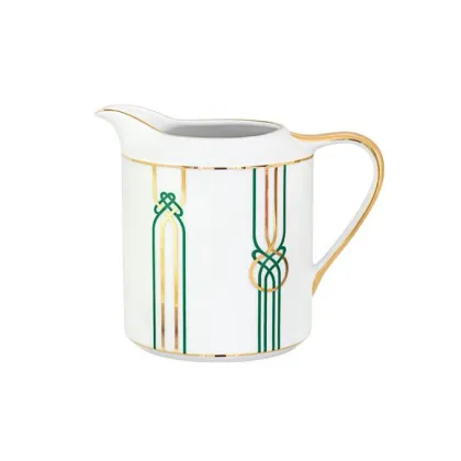 Zdjęcie Elegancka kremerka z porcelany do jadalni