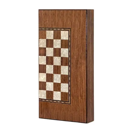 Zdjęcie Charakterystyczny komplet do gry w tryktraka - Helena Woodart