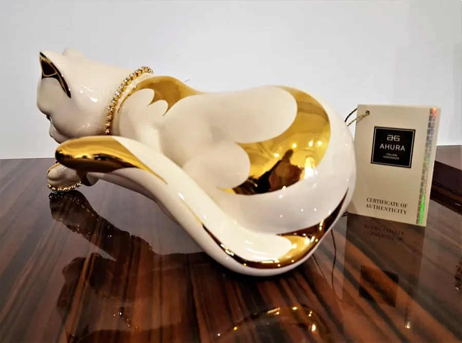 obrazek 4 Ekskluzywna figurka ceramicznego kota w kolorze kości słoniowej lub czerni