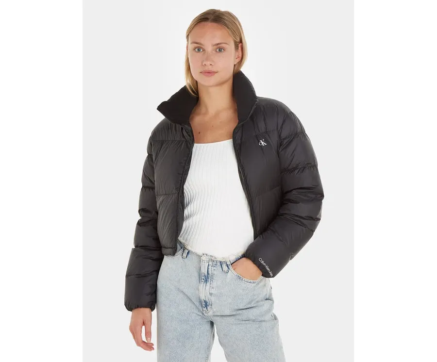 obrazek 1 Calvin Klein Jeans Kurtka puchowa J20J221649 Czarny Cropped Fit