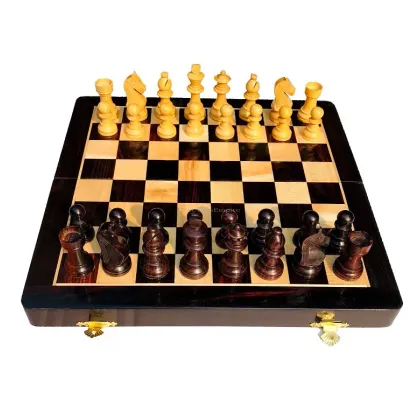 Zdjęcie Nowoczesna plansza magnetyczna z figurami dla miłośników szachów - The Chess Empire