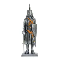 Zdjęcie Pewterowa figurka średniowiecznego rycerza