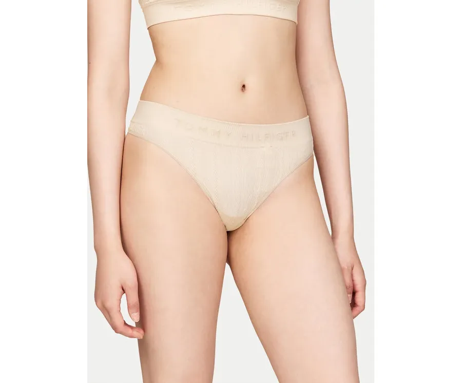 obrazek 1 Tommy Hilfiger Stringi UW0UW05503 Beżowy