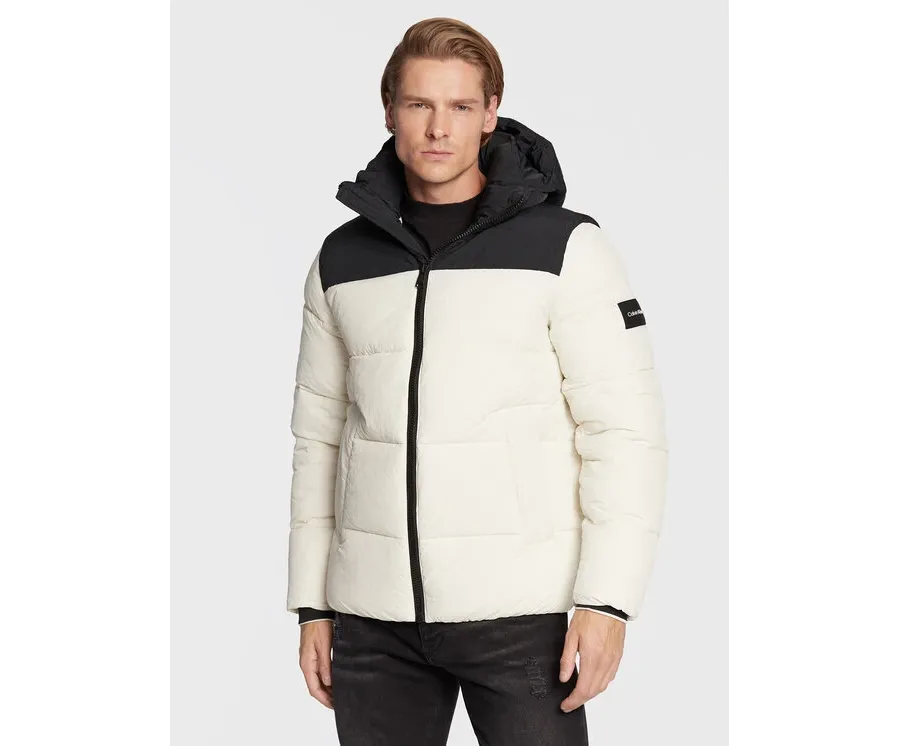 obrazek 1 Calvin Klein Kurtka zimowa Crinkle Color Block K10K110337 Écru Regular Fit