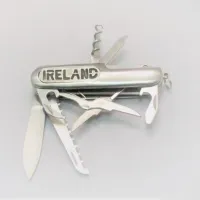 Zdjęcie Scyzoryk wojskowy z pewteru z emblematem zdobionym napisem „Irlandia”