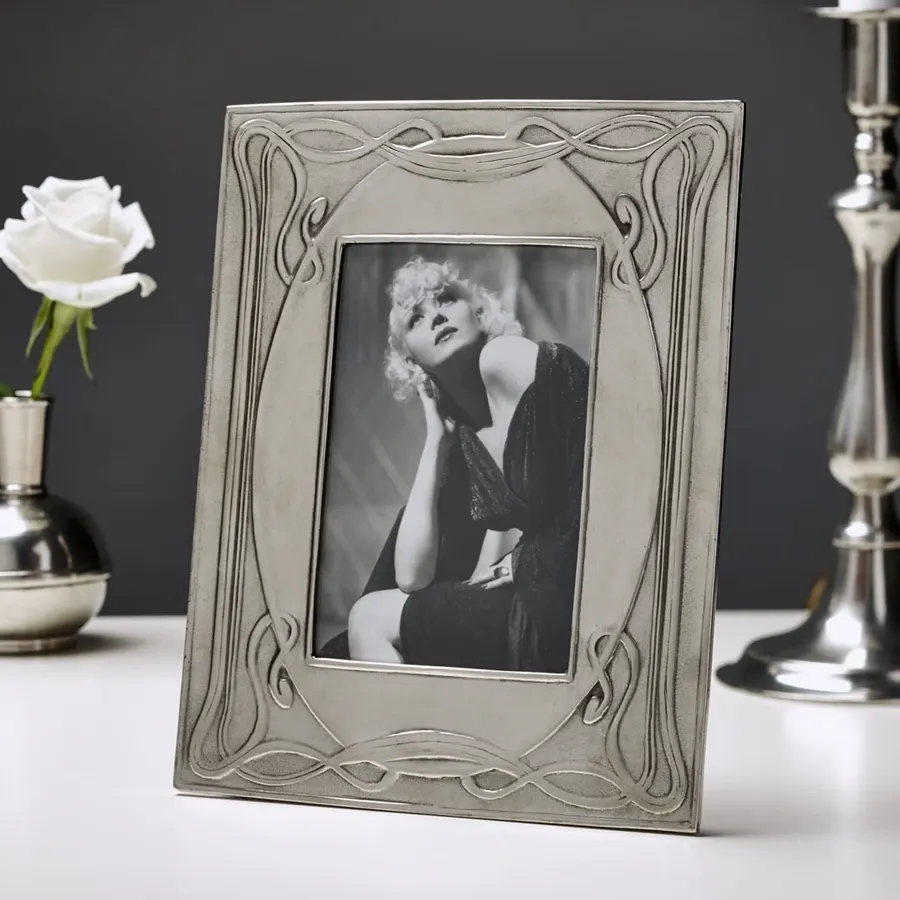 obrazek 1 Piękna ramka fotograficzna w stylu Art Noveau
