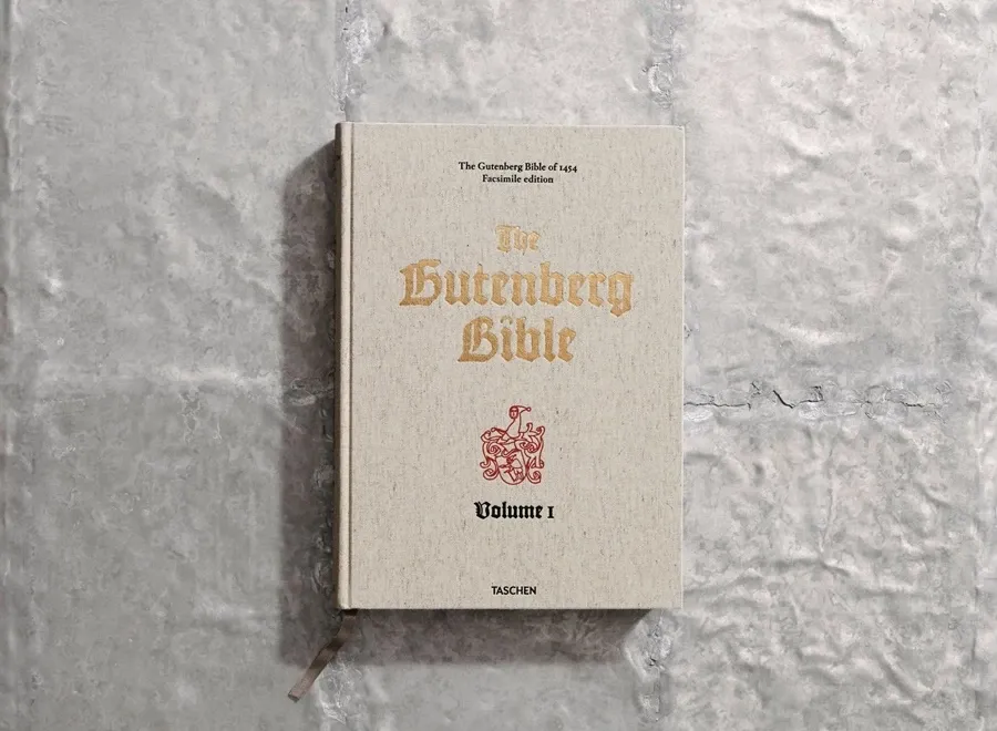 obrazek 14 Książka Biblia Gutenberga z 1454r. - Taschen