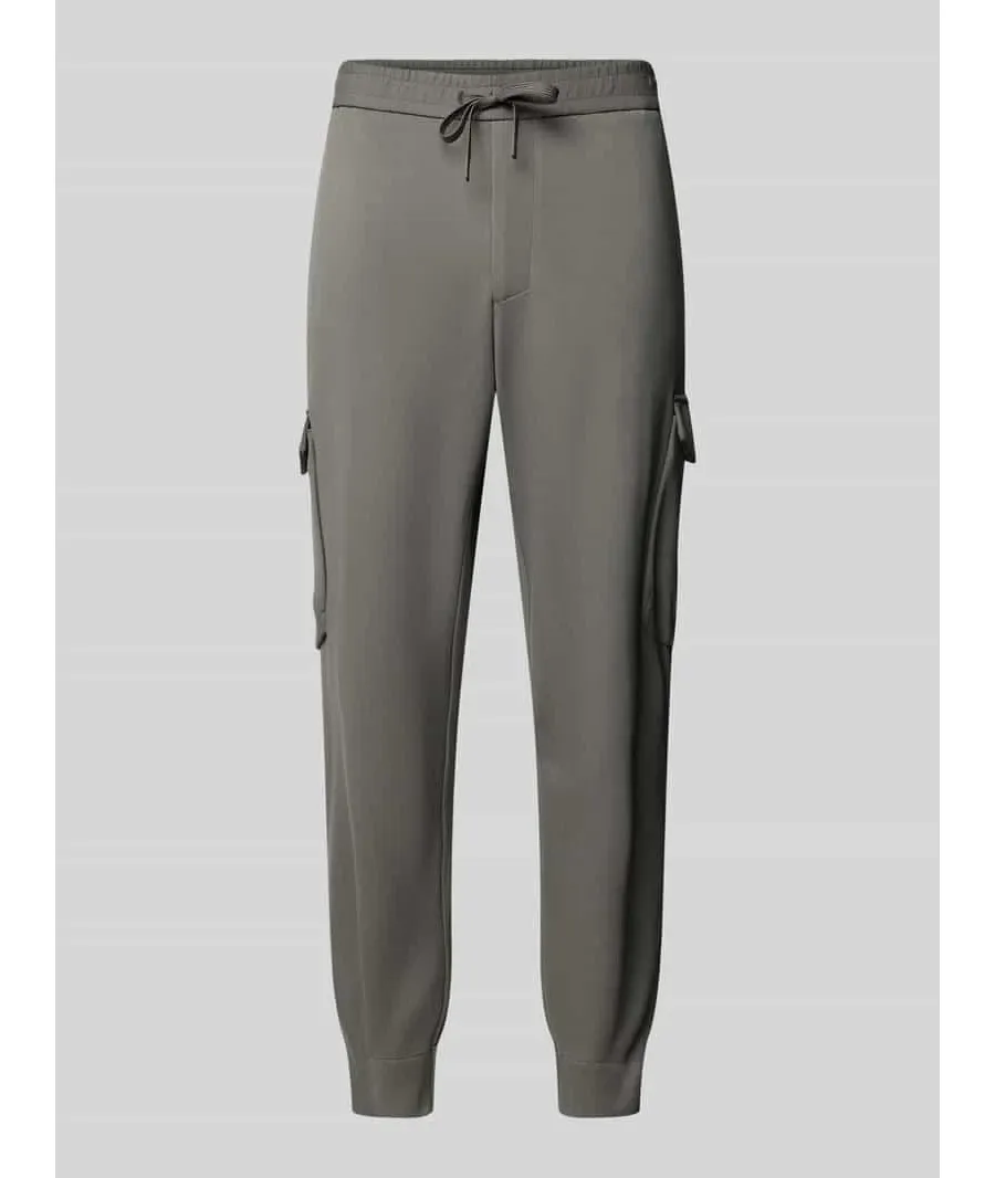 obrazek 1 Spodnie cargo o kroju tapered fit z kieszenią z tyłu model ‘Urbanex’