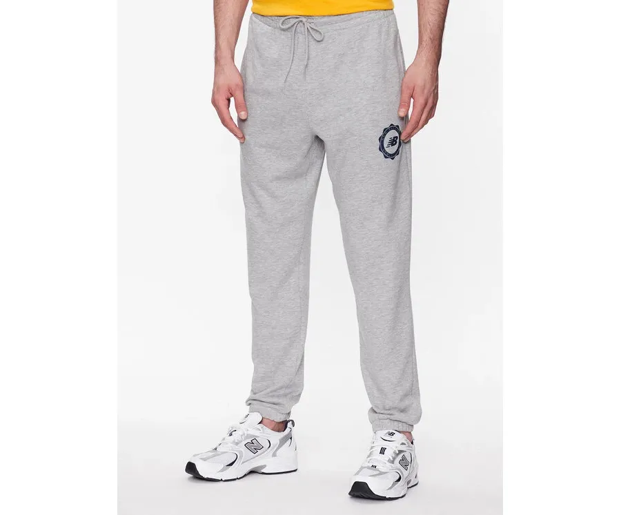 obrazek 1 New Balance Spodnie dresowe MP31902 Szary Regular Fit