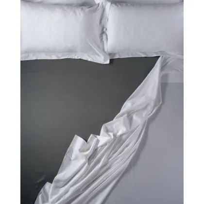 Zdjęcie Włoskie prześcieradło w metaliczno-szarym odcieniu