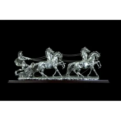 Picture Elegant Roman chariot with 4 horses made of resin