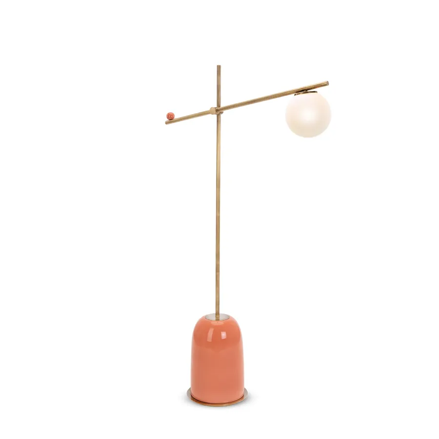 obrazek 1 Lampa podłogowa z elegancko wydłużoną sylwetką H.162xL.91xP.30 cm