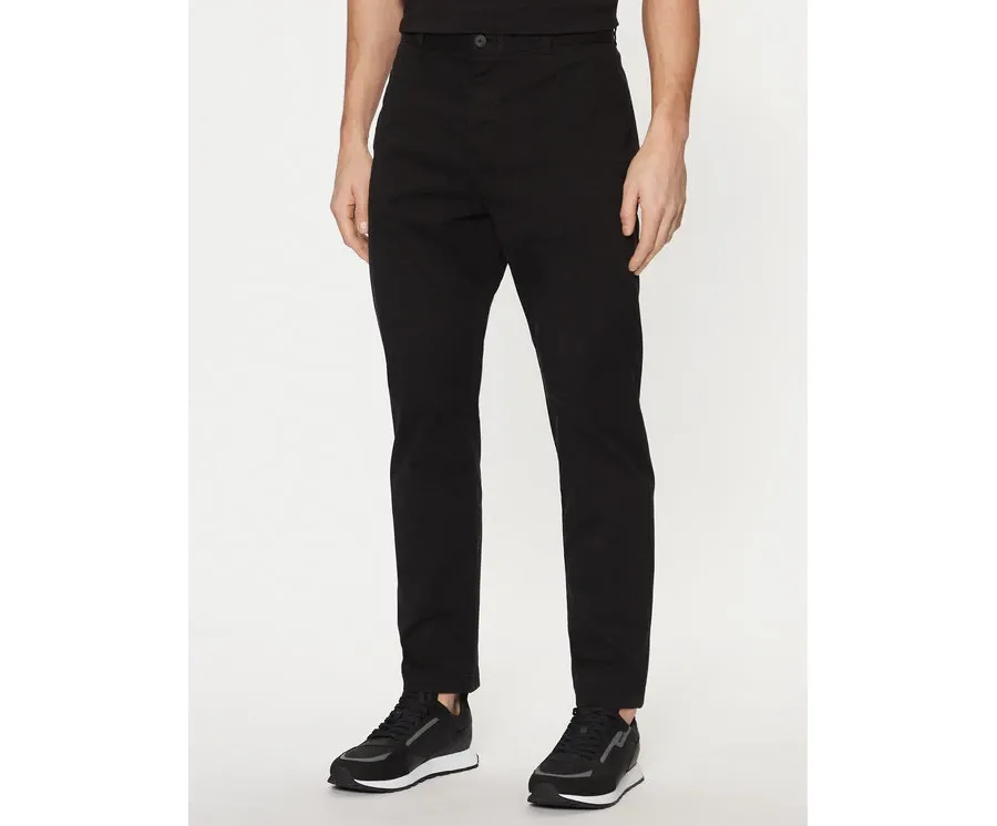 obrazek 1 HUGO Chinosy 50530886 Czarny Slim Fit