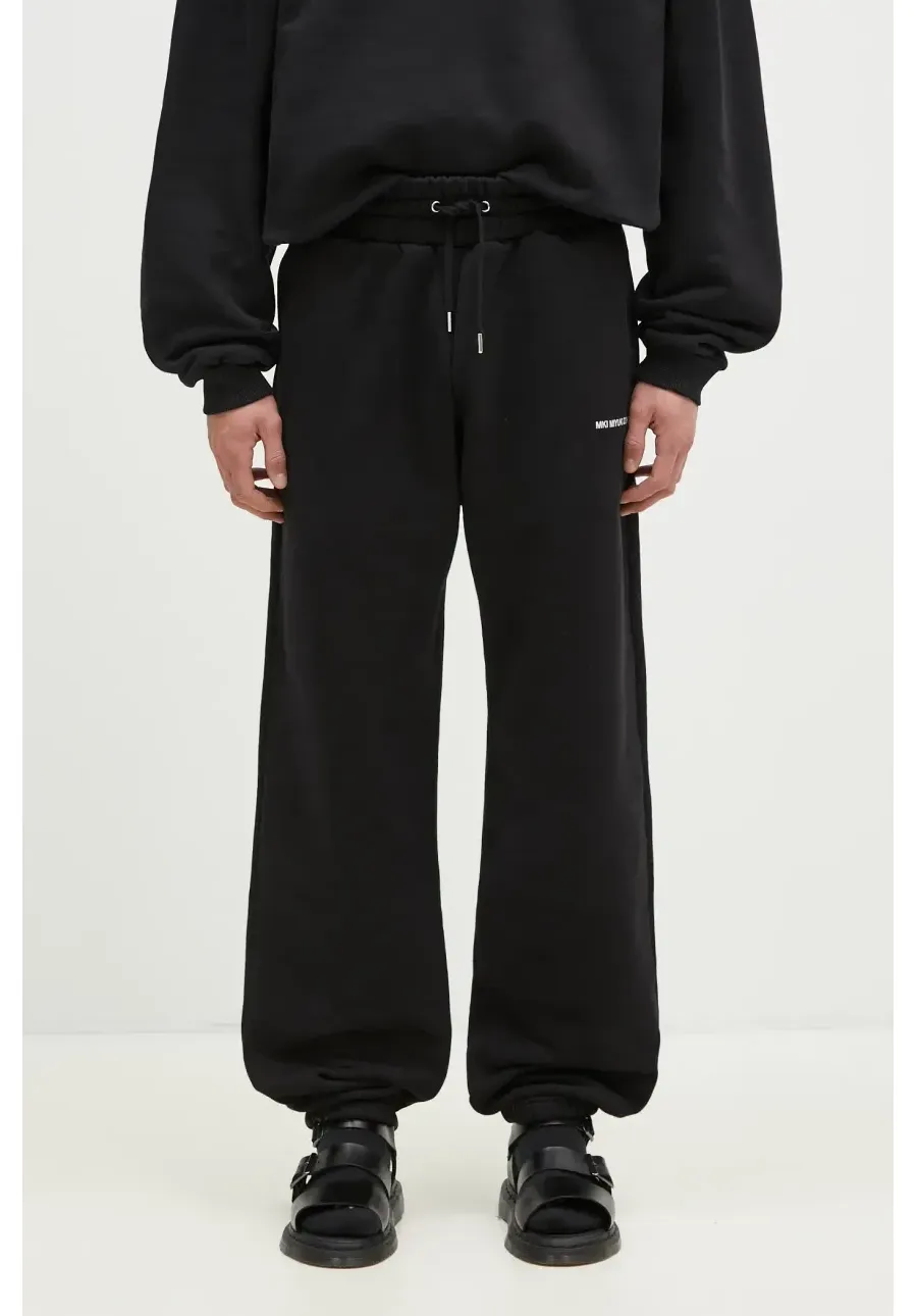 obrazek 1 MKI MIYUKI ZOKU spodnie dresowe Uniform Joggers kolor czarny z nadrukiem UNIFORM.JOGGERS