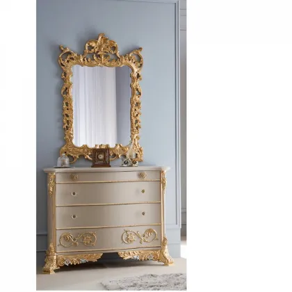 Zdjęcie Ekskluzywna klasyczna komoda z lakierowanym wykończeniem