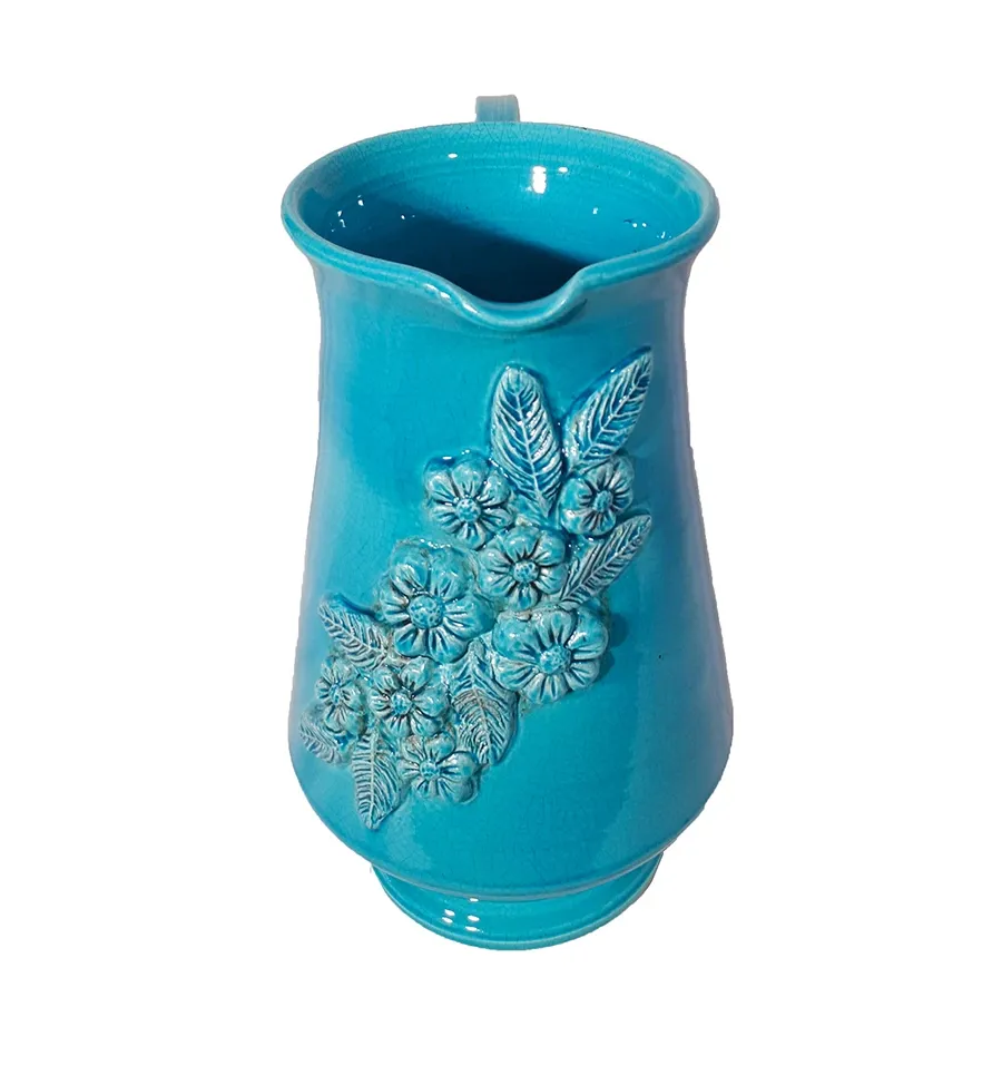 obrazek 1 Włoski ceramiczny dzban w kolorze niebieskim zdobiony pięknym motywem kwiatowym