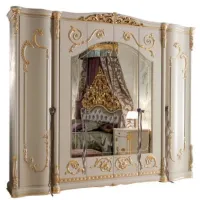 Picture A unique baroque wardrobe for a unique bedroom