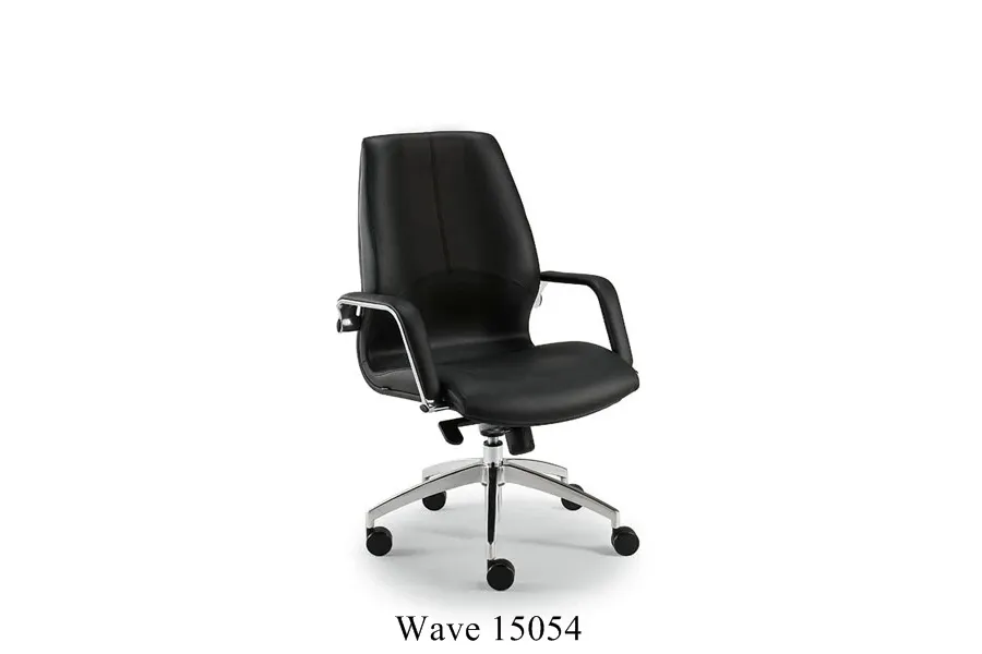 picture 12 Leather armchair prestigiously decorated with Wave leather
