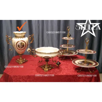 Zdjęcie Elegancki ceramiczny beżowy wazon ze wzorem