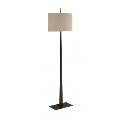 Zdjęcie Elegancka lampa TAPERING HARRAL z wykuwanej stali
