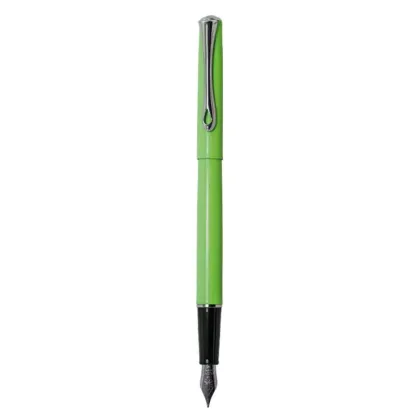 Picture DIPLOMAT Traveler Lumi fountain pen green M