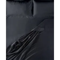 Picture A beautiful set of cotton satin bedding for the bedroom