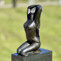 Picture Perfect resin sculpture