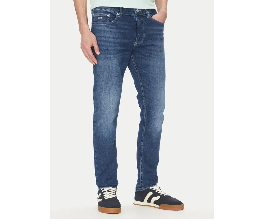 obrazek 1 Tommy Jeans Jeansy DM0DM21032 Niebieski Tapered Fit